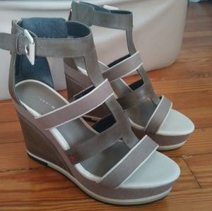 Doran Wedge Sandal in Gray/Taupe by Tommy Hilfiger